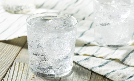 Μπορεί το ανθρακούχο νερό να προκαλέσει ουρολοίμωξη;