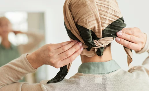 Μια 35χρονη με καρκίνο του πνεύμονα αποκαλύπτει: 5 συμπτώματα που αγνόησε και την οδήγησαν στο τελικό στάδιο της νόσου