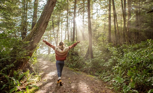 Αυτή είναι η καθημερινή κίνηση που τονώνει την ψυχική σου ευεξία | Πολύ απλή!