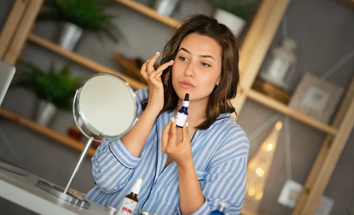 Bunny Lines: Πώς να μειώσεις τις ρινοπαρειακές ρυτίδες