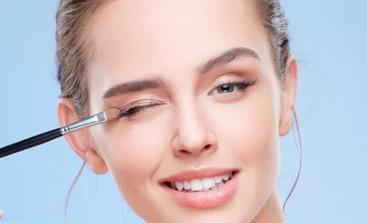 8 συμβουλές μακιγιάζ για να αποκτήσεις πιο λαμπερά μάτια