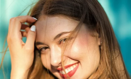 3 λόγοι που βγάζεις σπυράκια και δεν είχες σκεφτεί