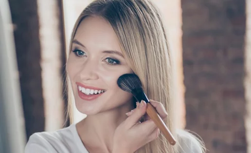 Τα σωστά βήματα για επαγγελματικό μακιγιάζ