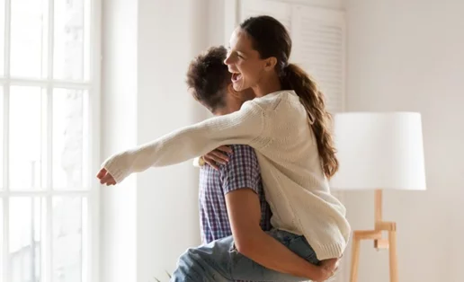 Σχέσεις εν μέσω πανδημίας: Ποια είδη σχέσεων ενισχύθηκαν και ποια αποδυναμώθηκαν;