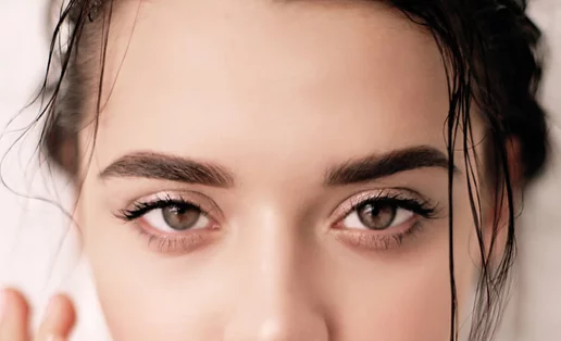 Τι μέικαπ να πάρω; Κρέμα, υγρή μορφή ή πούδρα; Υπάρχει απάντηση