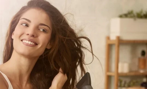 Πιστολάκι μαλλιών: 3 συμβουλές για σωστή χρήση