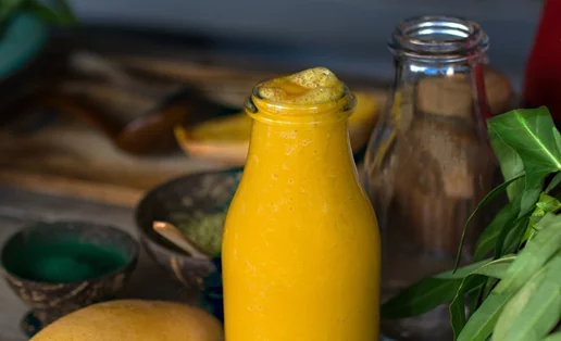 Σμούθι με μάνγκο: 5 συνδυασμοί για να δοκιμάσεις τώρα