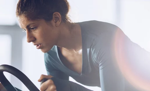 Μούδιασμα στον καβάλο μετά το ποδήλατο; Τι είναι; Ο ειδικός απαντά