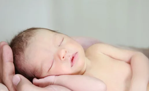 Γεννήθηκε το πρώτο μωρό! Παγκόσμια πρωτιά για την Ελλάδα με μέθοδο υποβοηθούμενης αναπαραγωγής που αλλάζει τα δεδομένα