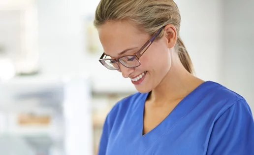 Η Καρολίνα Ακινόσογλου* είναι λοιμωξιολόγος στο Νοσοκομείο Πατρών και έμεινε 14 ημέρες καραντίνα για τον κορονοϊό. Αυτή είναι η δική της εμπειρία με δικά της λόγια.