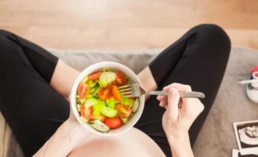 Αυτές οι τροφές θα σε σώσουν από τα συμπτώματα της εγκυμοσύνης: Ανά τρίμηνο