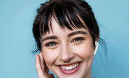 Γιατί δείχνω κουρασμένη; (Επειδή κάνεις αυτά τα 7 λάθη μακιγιάζ)