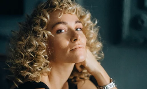 4 κολακευτικά κουρέματα για σγουρά μαλλιά