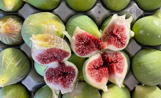 Παχαίνουν τα σύκα; Πόσες θερμίδες έχουν και ποια είναι τα οφέλη τους;