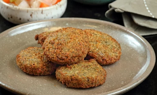 Νηστεία: Εύκολα και γρήγορα μπιφτέκια λαχανικών από τη διατροφολόγο