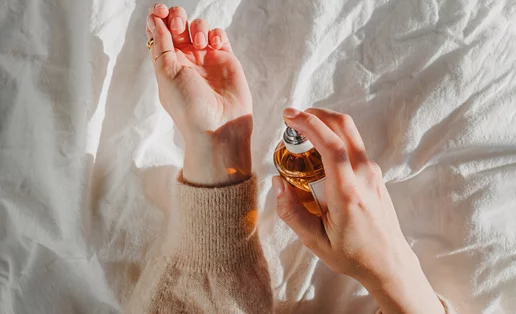 Αρώματα πούδρας: Οι πιο πολυτελείς επιλογές για να σαγηνεύσεις τους πάντες