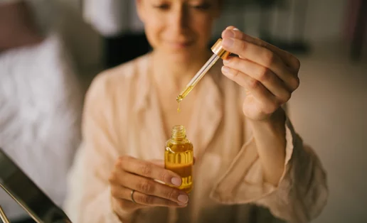 Το φυσικό έλαιο που σώζει από τη δυσκοιλιότητα σε λίγες ώρες: Πώς να το χρησιμοποιήσεις σωστά;