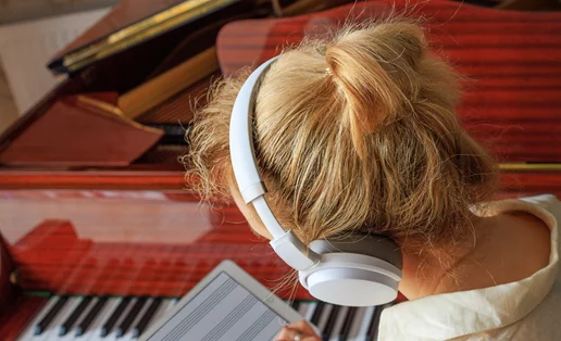 Ο εγκέφαλος μικραίνει με την ηλικία – Η καλύτερη φυσική προστασία μετά τα 40 είναι αυτή!