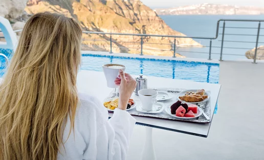 Πώς να μην ξεφύγω στις διακοπές; Οι σωστές επιλογές για το πρωινό, την ταβέρνα, το beach bar