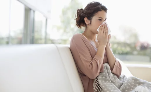 Πώς μπορείς να νικήσεις το κρυολόγημα γρηγορότερα σύμφωνα με την επιστήμη;