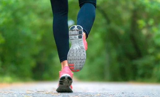 Αυτή είναι η ελάχιστη ποσότητα αερόβιας άσκησης που πρέπει να κάνεις την εβδομάδα για να δεις αποτέλεσμα