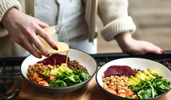 Διατροφολόγος αξιολογεί τις viral διατροφές - Αυτή είναι η πιο επικίνδυνη