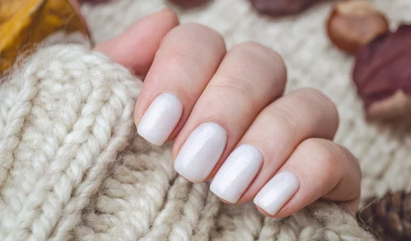 Ξηρά πετσάκια νυχιών: 5 βήματα για πλήρη ενυδάτωση