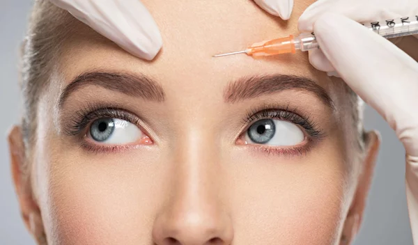 Μπορεί το botox να σε κάνει να δείξεις μεγαλύτερη από την ηλικία σου; Κι όμως, μπορεί