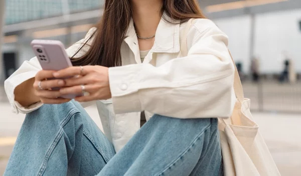 Πώς μπορείς να φορτίσεις το κινητό σου χωρίς φορτιστή