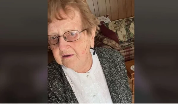 94χρονη γιαγιά δίνει συμβουλές για πρώην και γίνεται viral