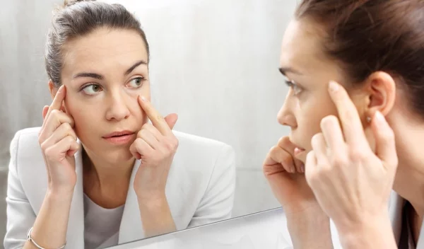 Σου μπήκε κάτι στο μάτι: Τι να κάνεις