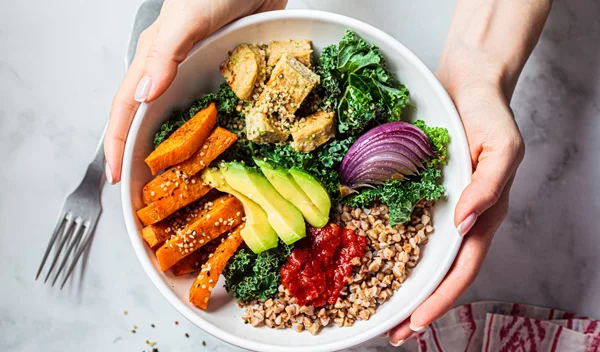 Διατροφικά tips για τη μείωση του κινδύνου εμφάνισης καρκίνου του μαστού