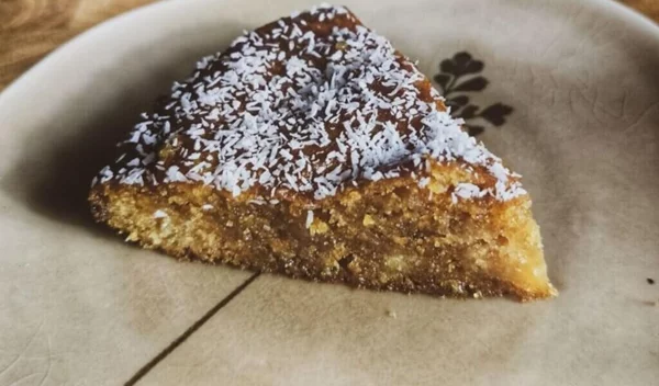 Light ραβανί χωρίς αυγά και ζάχαρη - το πιο αφράτο γλυκό που θα λατρέψεις