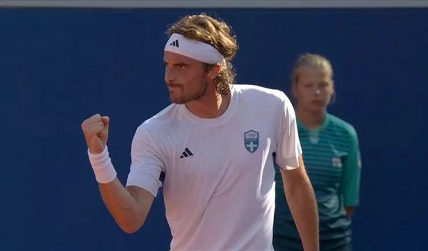 Ολυμπιακοί Αγώνες 2024 | Σαρωτικός ο Στέφανος Τσιτσιπάς - Ο πρώτος Έλληνας τενίστας που περνά στους "8"