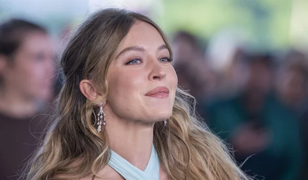 Η πιο hot τάση του φθινοπώρου για τα μαλλιά σου έρχεται από τα ’70s