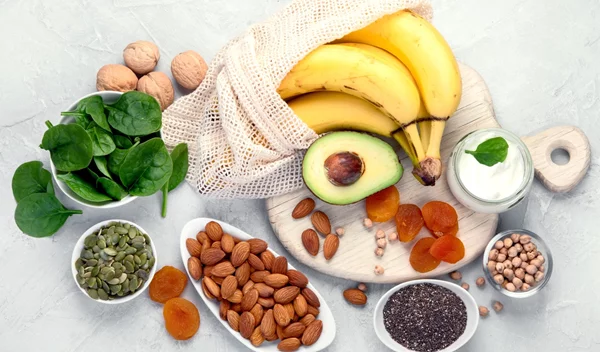 H ενέργεια που αναζητάς: Οι καλύτερες πηγές μαγνησίου (+ πόσο χρειάζεσαι)