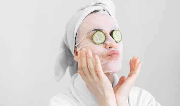 8 μάσκες προσώπου για -εγγυημένα- πιο λαμπερή επιδερμίδα