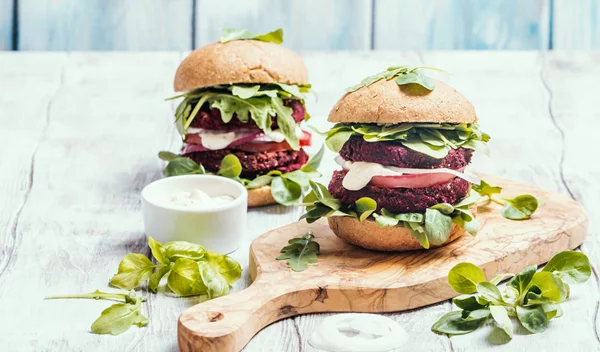 Πέντε πρωτότυπες συνταγές για παντζάρια (για πρωινό, μεσημεριανό και βραδινό)