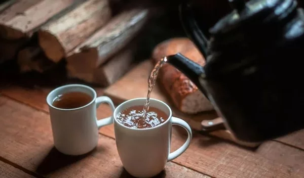 Το ρόφημα που πρέπει να δοκιμάσεις για να ξεπρηστεί η κοιλιά σου