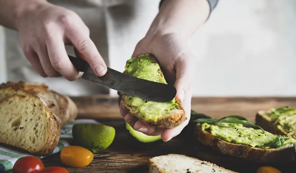 Απώλεια βάρους: 5 ιδέες για υγιεινά σνακ όταν θες να χάσεις κιλά