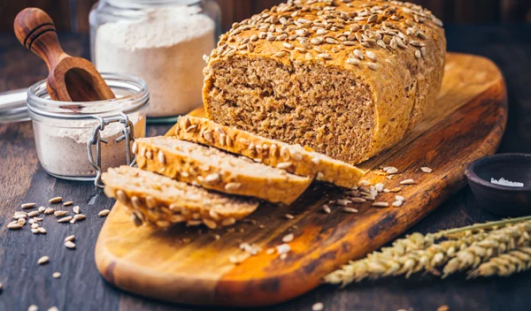 Ποιο ψωμί να προτιμήσεις αν κάνεις υγιεινή διατροφή;