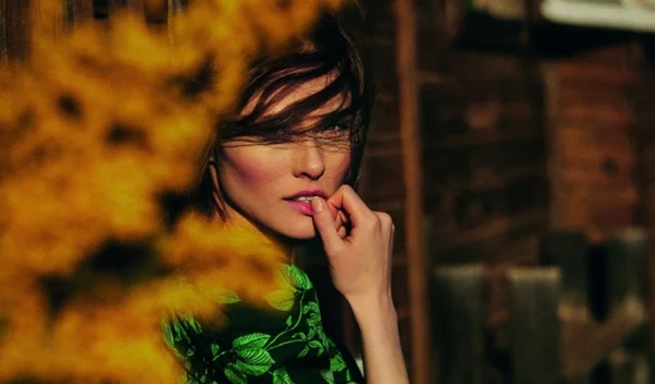 "Είμαι πολύ νέα για Αλτσχάιμερ;" Όλα όσα πρέπει να γνωρίζουμε για την εκφυλιστική νόσο του εγκεφάλου