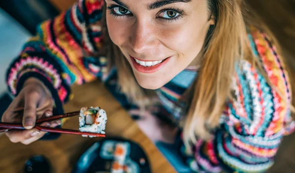 Τραγανή ή μαλακή τροφή: Ανακαλύψαμε με ποια χάνεις περισσότερα κιλά