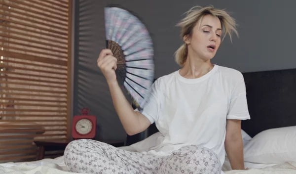 Αυτά είναι τα πρώτα συμπτώματα της προεμμηνόπαυσης