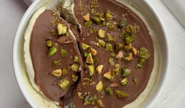 Overnight Oats με γεύση σοκολάτα – φιστίκι: Το πρωινό με βρώμη στα καλύτερά του