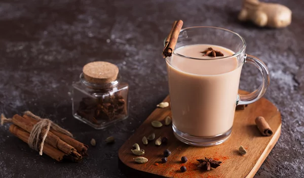 Τσάι μασάλα: Το αρωματικό και δυναμωτικό ρόφημα της μακρινής Ινδίας