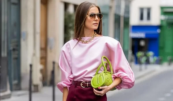 Θυμίζουν baby talc: 5 διαχρονικά αρώματα πούδρας που αποπνέουν φρεσκάδα