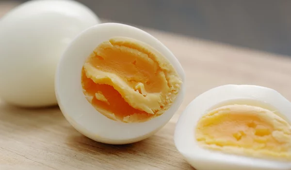 Βραστά αυγά για αδυνάτισμα: Πώς μπορούν να σε βοηθήσουν στην απώλεια βάρους;