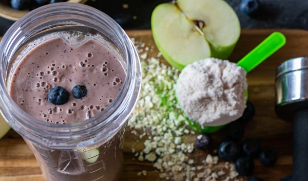 Σκόνη πρωτεΐνης: Να την προσθέσω στα smoothies μου;