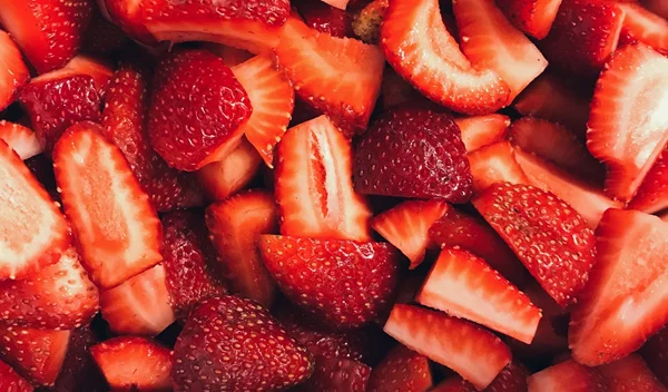 Φράουλες: Πώς μπορούν να συμβάλλουν στην απώλεια βάρους;